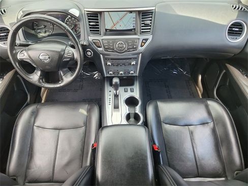 Used 2020 Nissan Pathfinder SL image 25