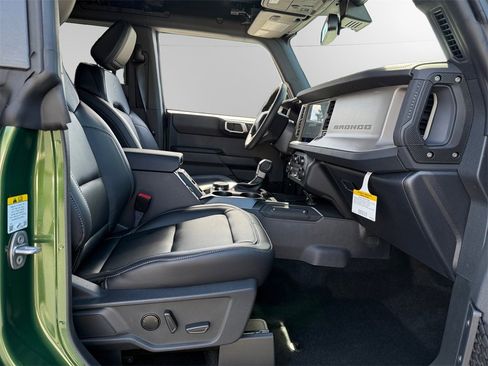 New 2025 Ford Bronco Outer Banks image 15
