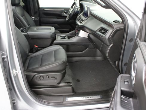 Used 2023 Chevrolet Tahoe Z71 w/ Luxury Package AWD/4WD image 42