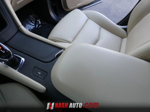 Used 2019 Cadillac XT5 FWD image 58