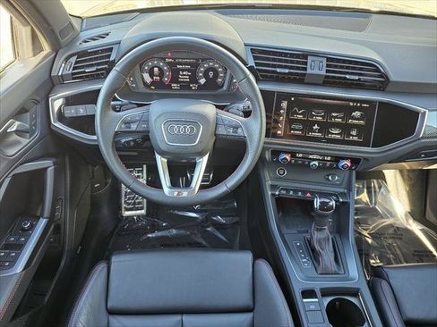 Used 2025 Audi Q3 2.0T Premium Plus w/ Premium Plus Package AWD/4WD image 5