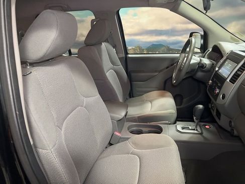 Used 2021 Nissan Frontier SV image 54