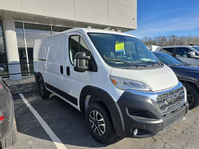Used 2024 RAM ProMaster 2500 w/ Quick Order Package 22G SLT