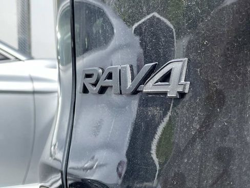 Used 2024 Toyota RAV4 Adventure image 9
