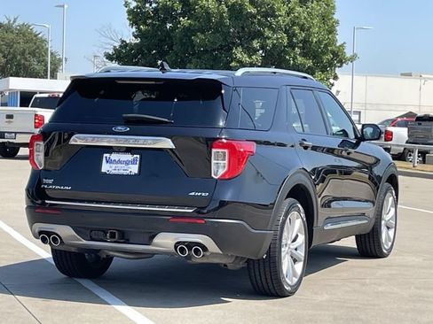 Used 2022 Ford Explorer Platinum w/ Equipment Group 601A AWD/4WD image 4