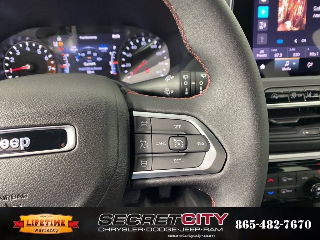 New 2026 Jeep Compass Trailhawk AWD/4WD image 17