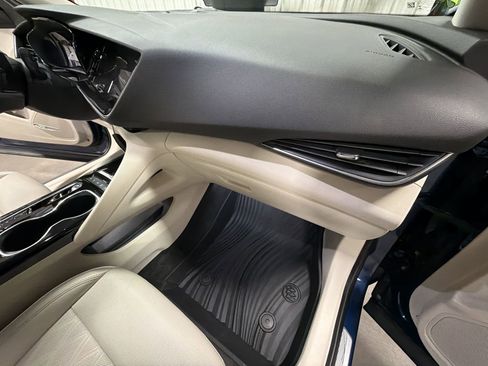 Used 2023 Buick Envision Avenir image 29