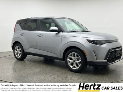 Used 2025 Kia Soul LX w/ LX Technology Package