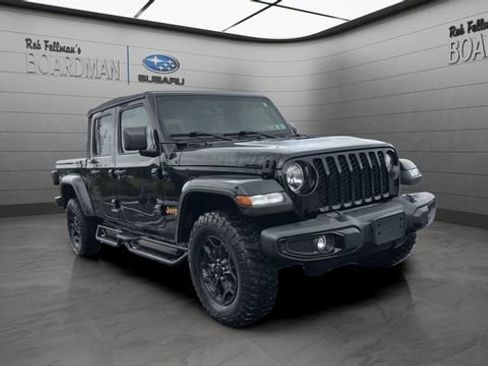 Used 2023 Jeep Gladiator Sport AWD/4WD image 2