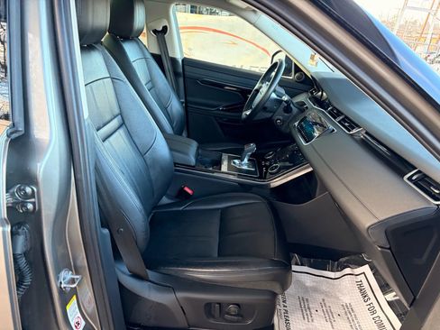 Used 2020 Land Rover Range Rover Evoque SE image 22