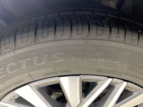 Used 2024 Nissan Altima 2.5 SV FWD image 8