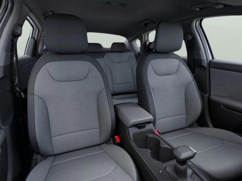 Used 2025 Kia K4 FWD image 16