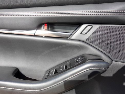 Certified 2025 MAZDA MAZDA3 s image 11