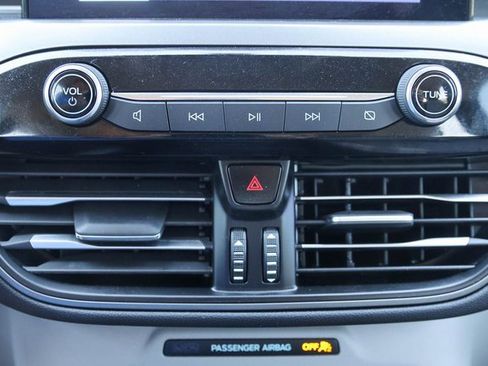 Used 2024 Ford Escape Active image 25