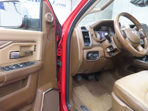 Used 2022 RAM 2500 Limited AWD/4WD image 50