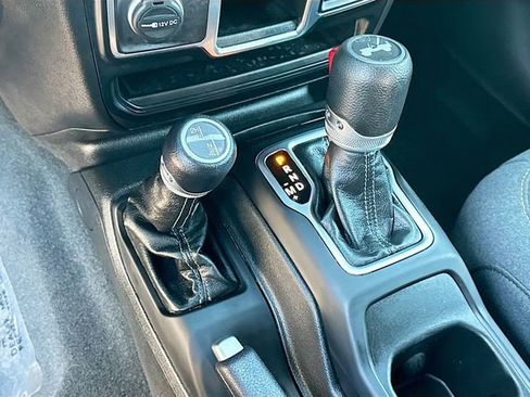 Used 2024 Jeep Wrangler Sport image 16