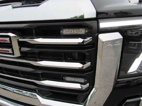 Used 2024 GMC Sierra 3500 SLE w/ SLE Convenience Package AWD/4WD image 7