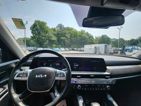 Used 2023 Kia Telluride EX w/ EX Captain's Chair Package AWD/4WD image 20