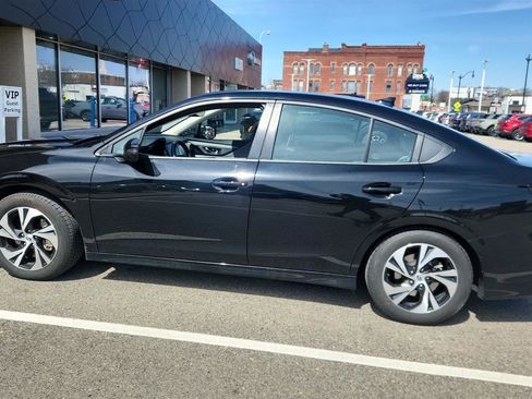 Used 2023 Subaru Legacy Premium image 7