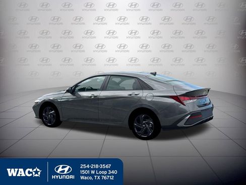 New 2026 Hyundai Elantra Sport image 4