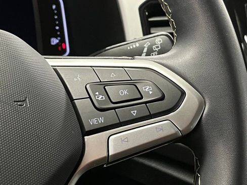 Certified 2023 Volkswagen Atlas SE w/ Black Wheel Package image 26