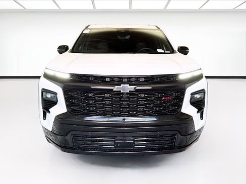 Used 2024 Chevrolet Traverse RS AWD/4WD image 2