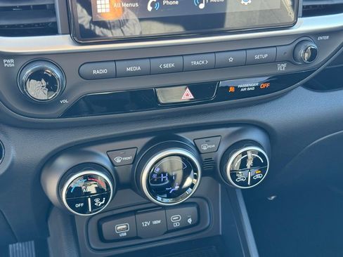 New 2026 Hyundai Venue SEL image 24