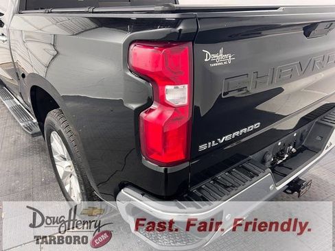 Used 2021 Chevrolet Silverado 1500 LTZ w/ LTZ Premium Package image 13