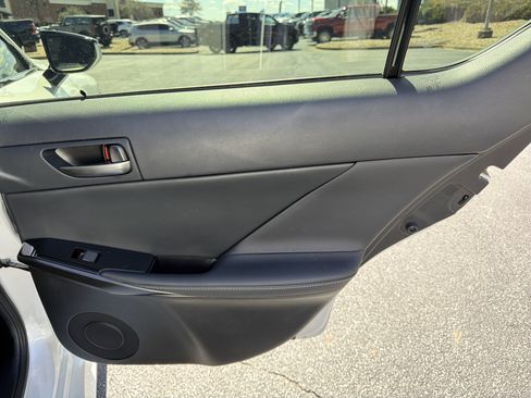 Used 2022 Lexus IS 300 AWD w/ Comfort Package image 16