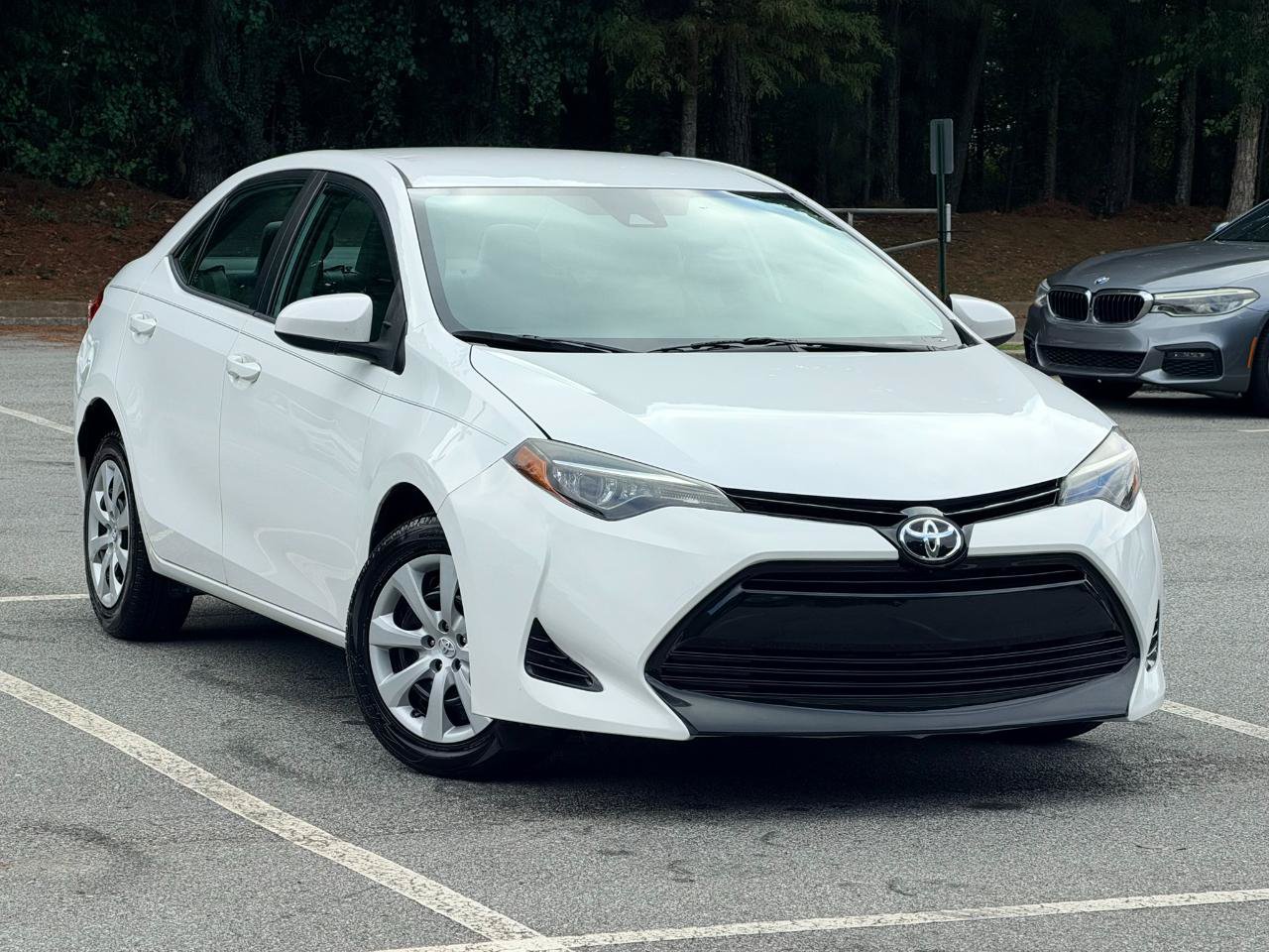 Used 2018 Toyota Corolla LE FWD image 5