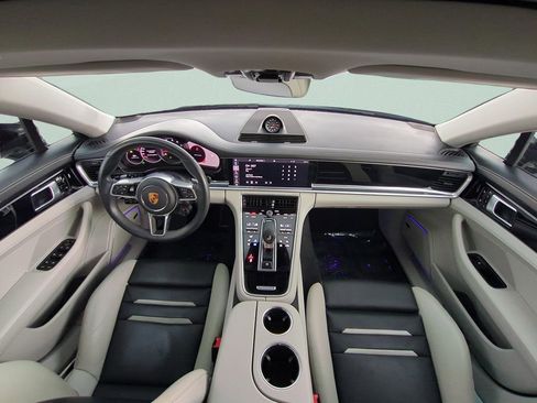 Used 2018 Porsche Panamera 4S AWD/4WD image 11