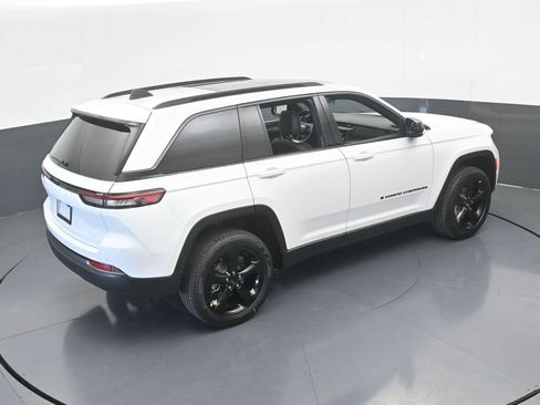 New 2026 Jeep Grand Cherokee Limited w/ Limited Altitude Package RWD image 46