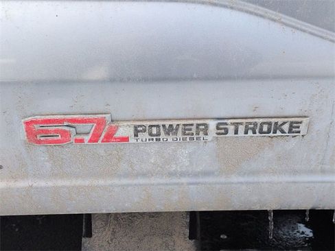 Certified 2024 Ford F350 Lariat w/ Chrome Package image 10