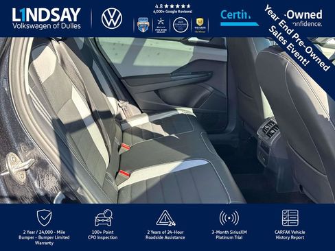 Certified 2022 Volkswagen Taos SEL w/ Panoramic Sunroof Package image 14