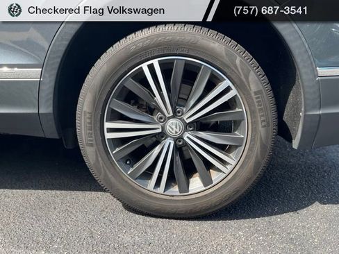Used 2019 Volkswagen Tiguan SEL w/ 3rd Row Seat Package AWD/4WD image 7