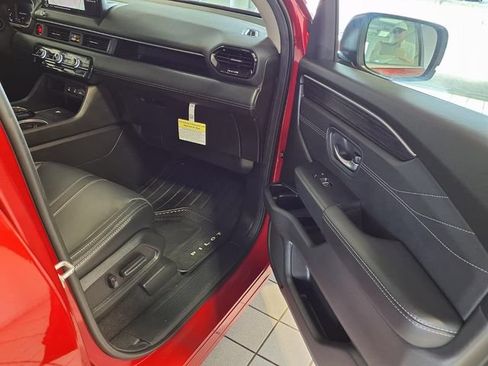 Used 2026 Honda Pilot Touring image 28