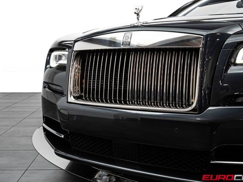 Used 2018 Rolls-Royce Dawn RWD image 14