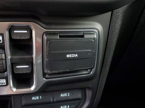 New 2026 Jeep Gladiator Sport image 31