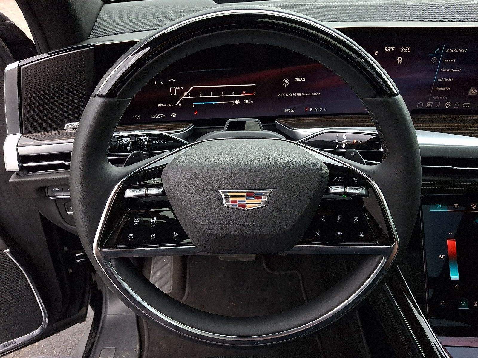 Used 2025 Cadillac Escalade Premium Luxury AWD/4WD image 22