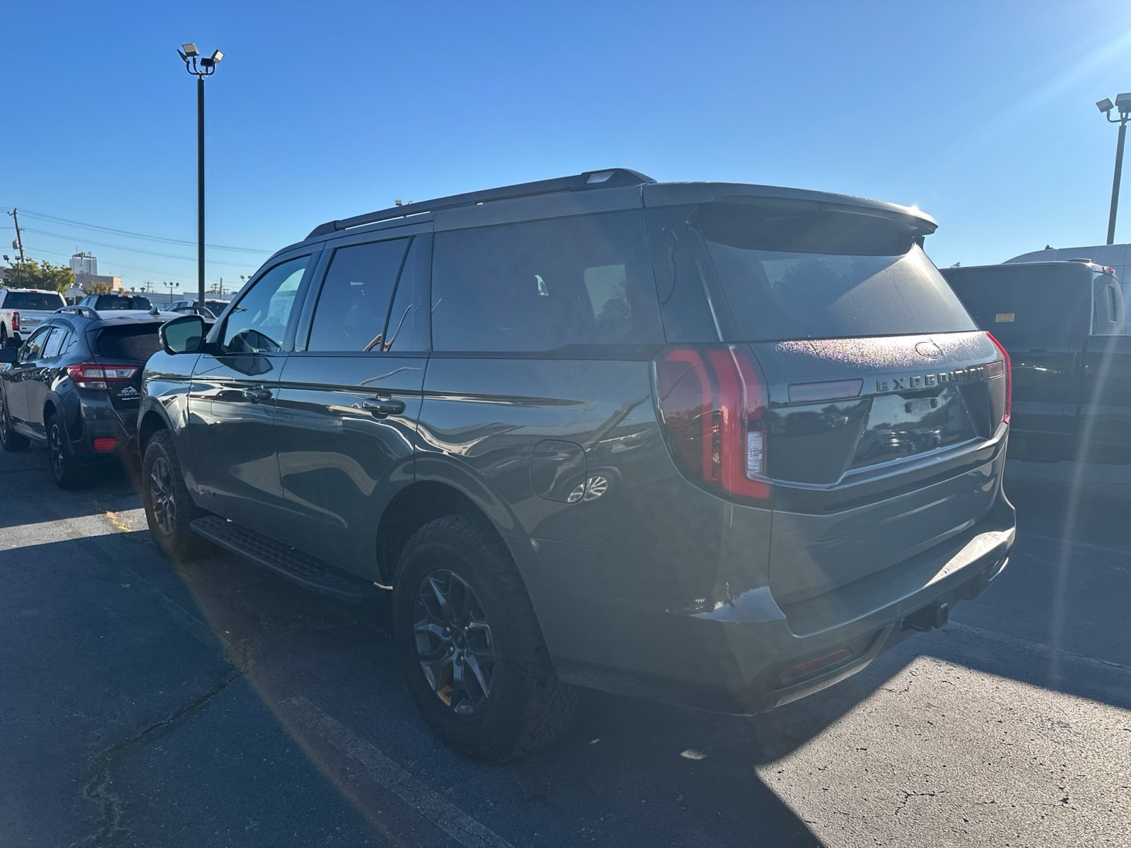 Used 2025 Ford Expedition Tremor AWD/4WD image 4