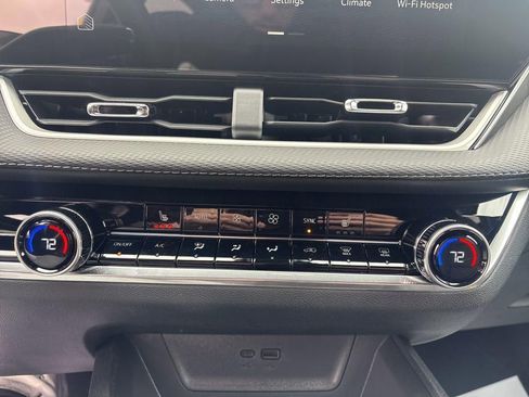 New 2026 Chevrolet Equinox LT w/ Convenience Package II image 21