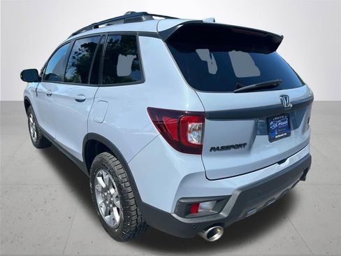 Used 2023 Honda Passport TrailSport image 9