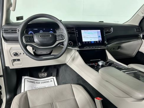 Used 2022 Jeep Wagoneer Series III image 20