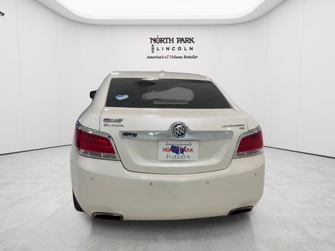 Used 2011 Buick LaCrosse CXS w/ Driver Confidence Package FWD image 4
