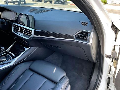 Used 2019 BMW 330i Sedan w/ Convenience Package image 18