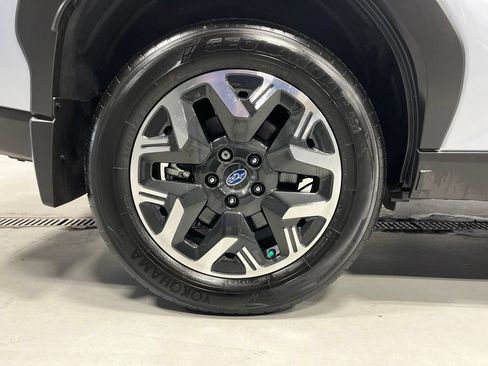 Certified 2025 Subaru Forester Premium w/ Convenience Package #2 AWD/4WD image 41