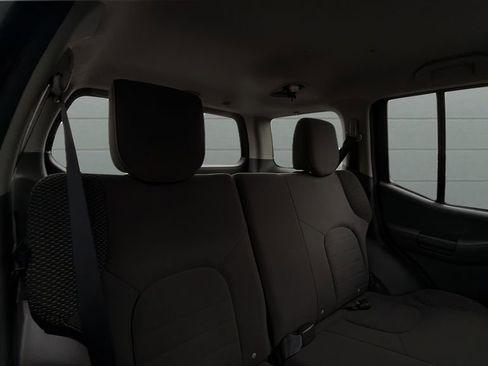 Used 2015 Nissan Xterra PRO-4X AWD/4WD image 25