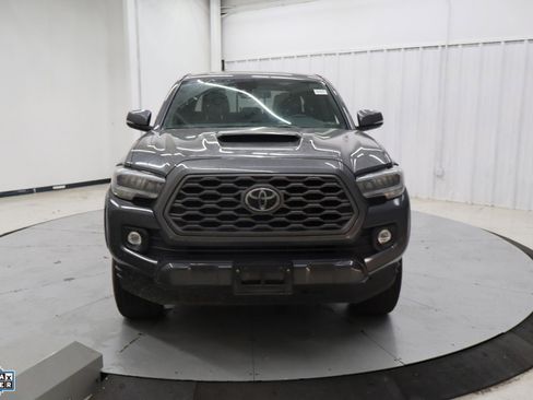 Used 2023 Toyota Tacoma TRD Sport AWD/4WD image 11