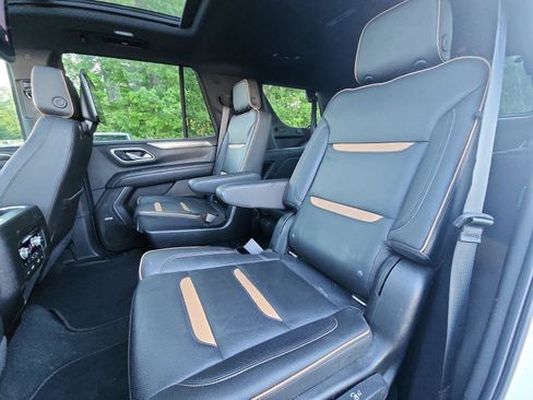 Used 2021 GMC Yukon AT4 w/ Rear Media and Nav Package AWD/4WD image 20