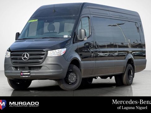 Used 2024 Mercedes-Benz Sprinter 3500 image 1